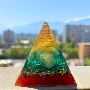 Piramide orgon amarilla verde y roja
