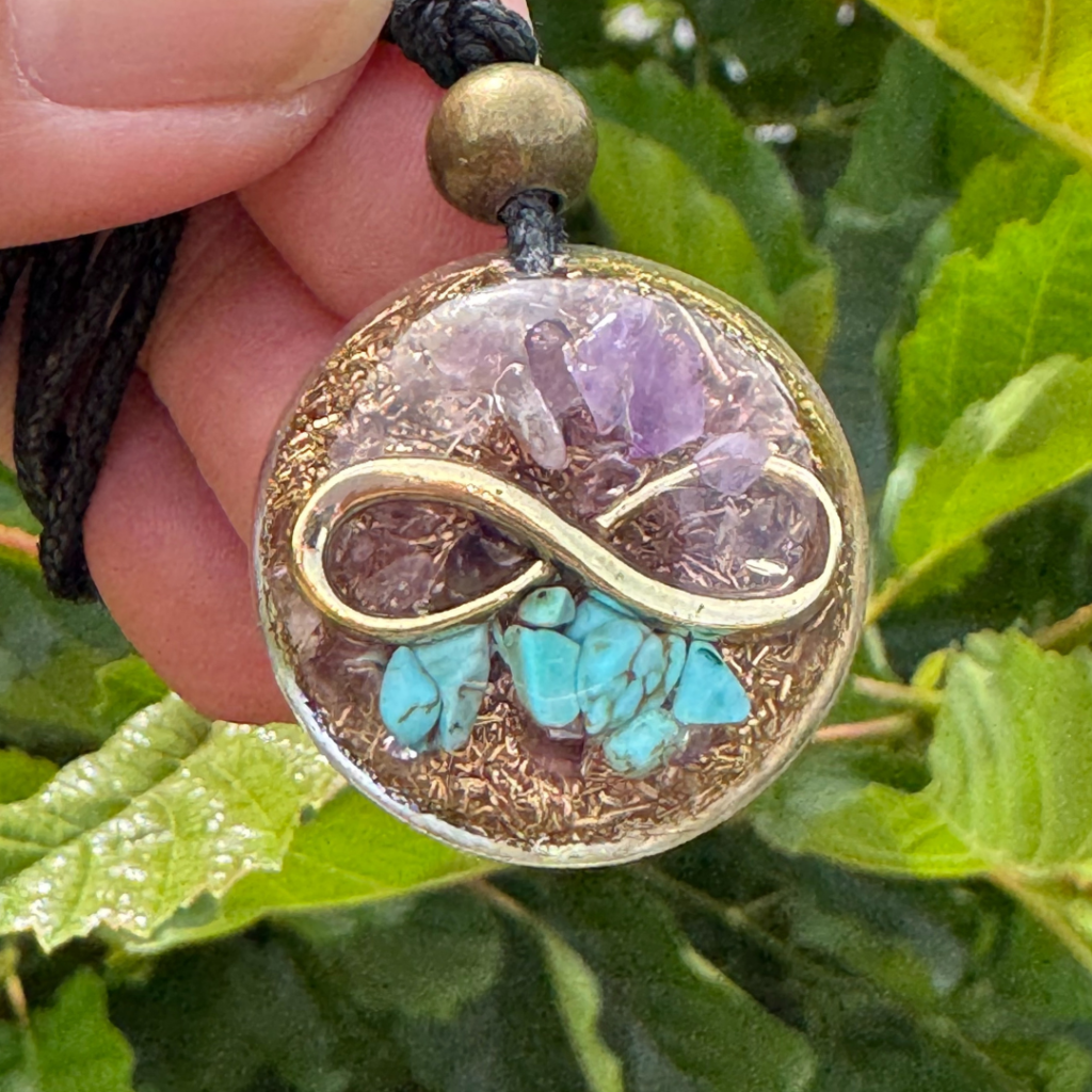 Collar Orgon Infinito con Amatista y Turquesa