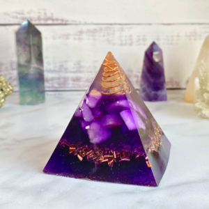 piramide orgon violeta